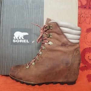 Sorel Conquest Wedge Boots